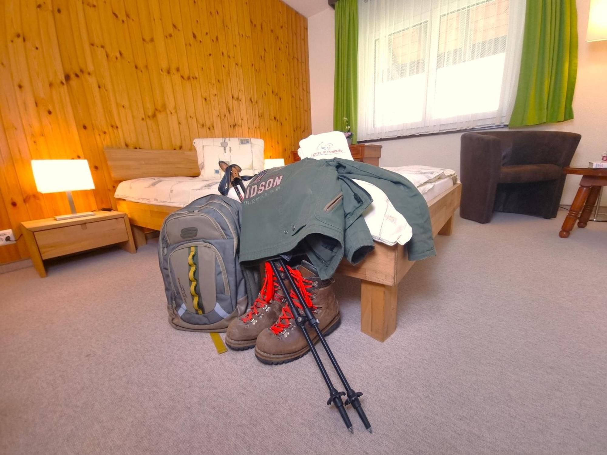 Hotel Alpenblick-Leukerbad-Therme Cameră foto